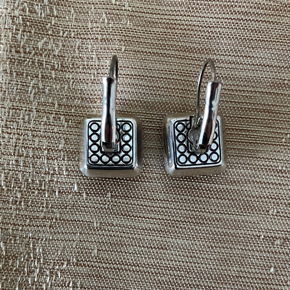 Elegant Silver Tone and Periwinkle Square Earrings - Picture 3 of 6
